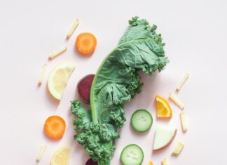 영양 및 보충제의 올바른 선택, 일상 속 실천법은? sliced vegetables